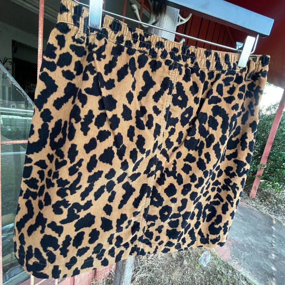 Girl's XL (14/16) Wonder Nation Corduroy Cheetah Mini Skirt - Picture 11 of 16